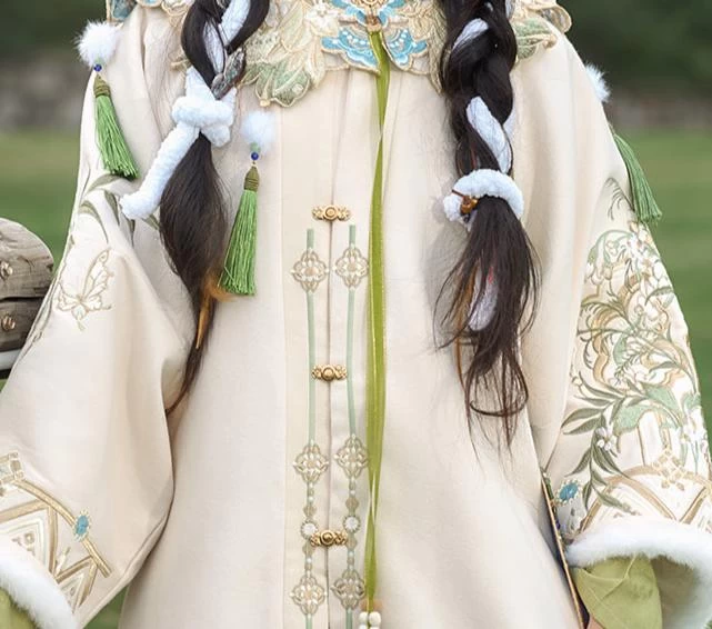 Women Modern Hanfu 4-Piece Set Cotton Blend Snowy Dusk Embroidery | HANFUBAO