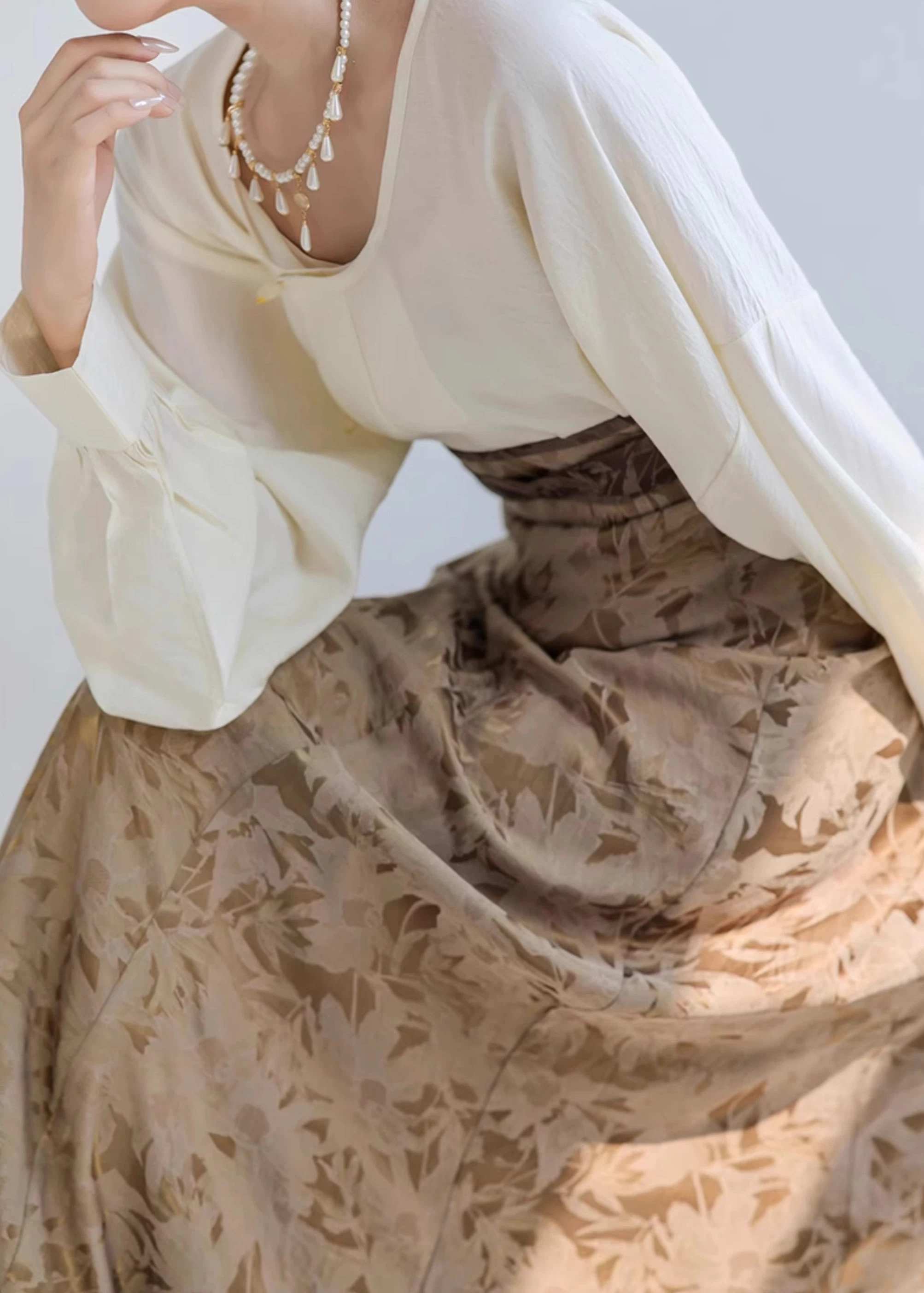 Women’s Daily Hanfu Satin Top & Skirt 7-Color Set | HANFUBAO