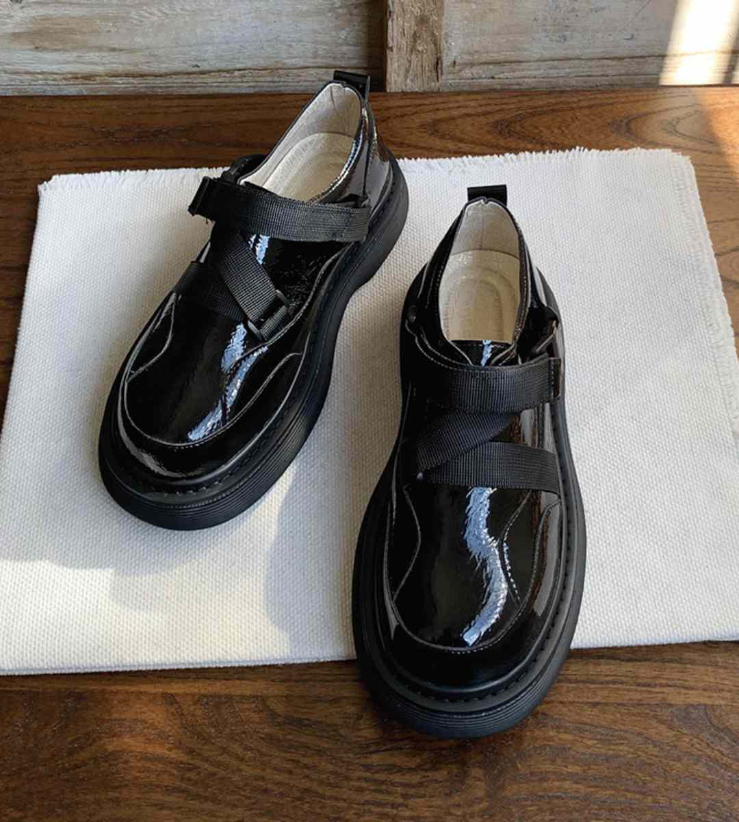 Autumn Casual Sneakers Leather Unique Fashion Type