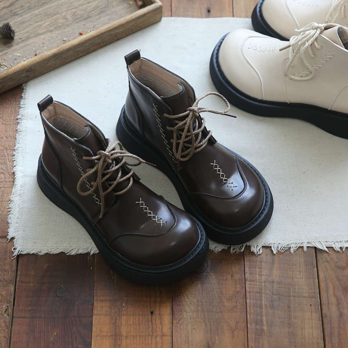 Round head lace-up thick-soled big-head shoes British style versatile heightening knight short Martin boots women