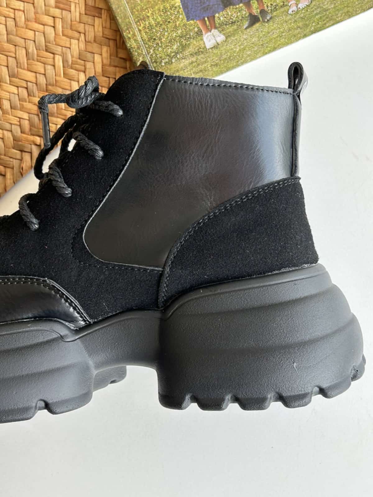 Round head lace-up thick-heeled Martin boots, new high-heeled trendy motorcycle boots, short boots for women