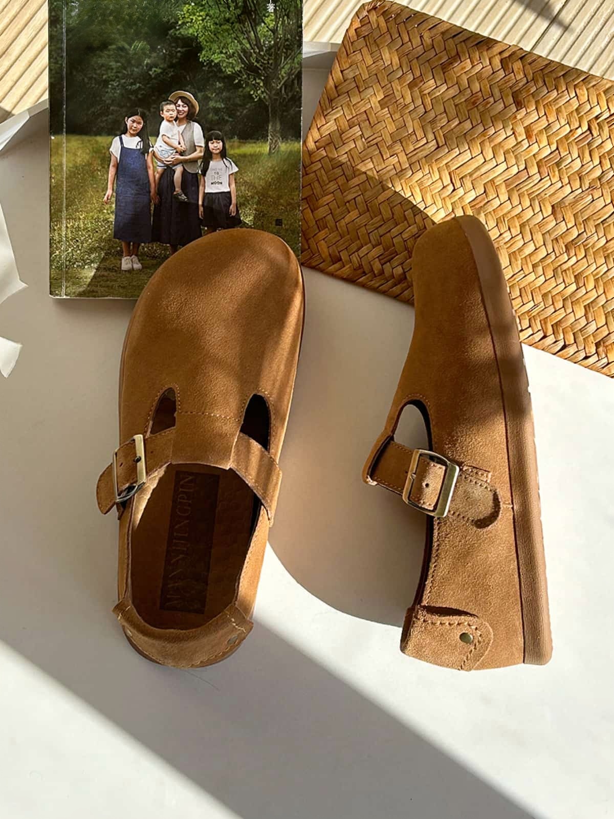Leather Birkenstocks women's new soft-soled single shoes, one-pedal buckle, shallow mouth lazy shoes