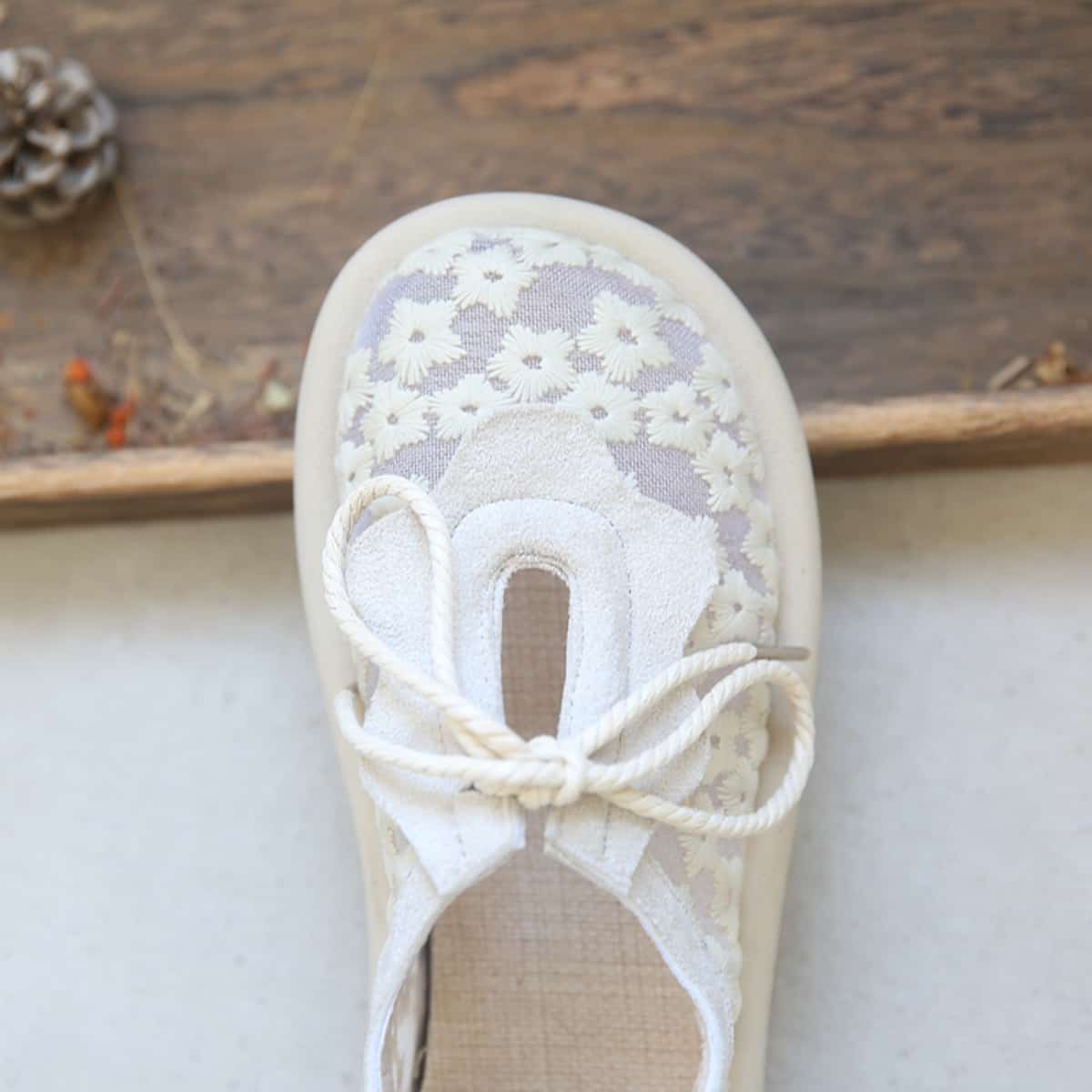 Mesh daisy round head shallow mouth flats summer sweet ruffle edge lace up comfortable single shoes