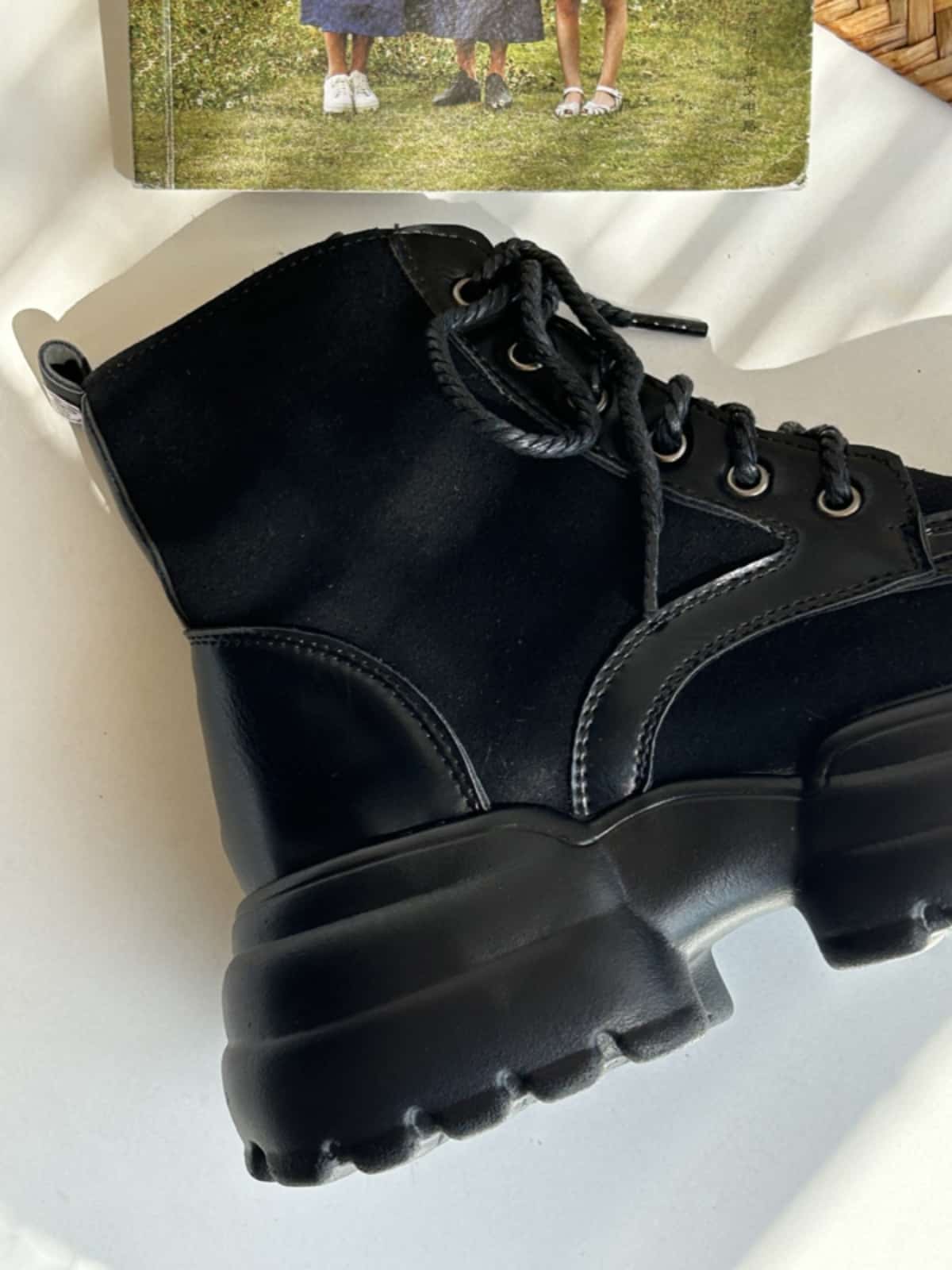 Round head lace-up thick-soled Martin boots autumn and winter handsome thick heel locomotive boots short boots women