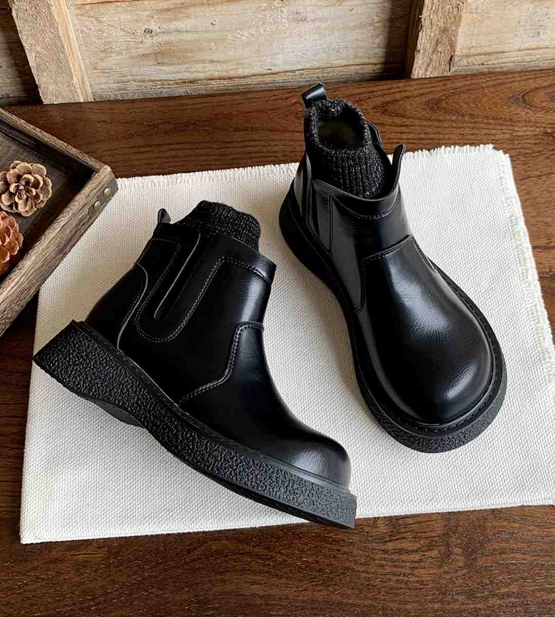 Autumn Sneakers Leather Casual Sports Shoes for Daily Wear Stylish and Comfortable