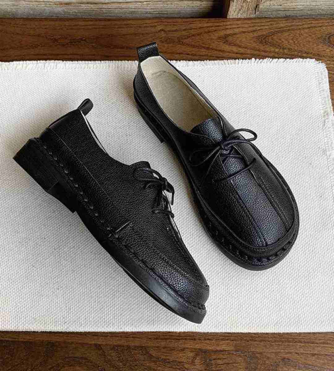 Autumn casual round-toe leather flats for women