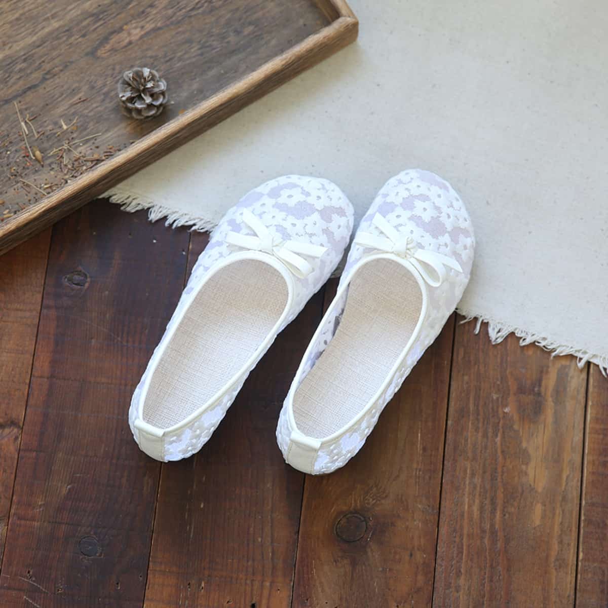 Mesh daisy round head shallow mouth flat shoes summer cotton and linen soft sole one foot single shoes net shoes