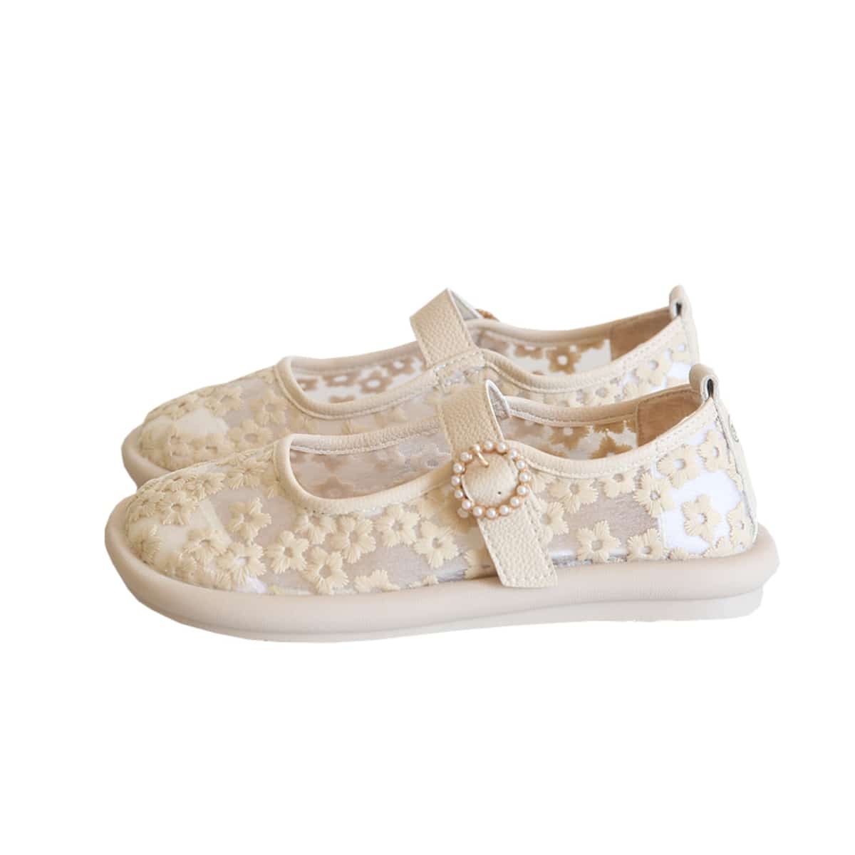 Daisy mesh yarn round head flat bottom big head shoes summer one word buckle belt low heel sandals women