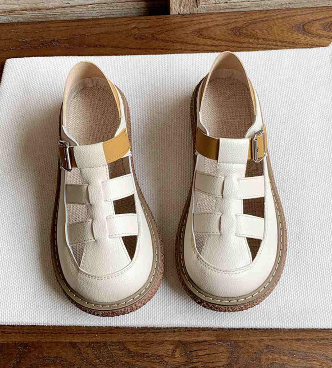 Summer Casual Sandals Made of Leather Stylish Open-Toe Footwear