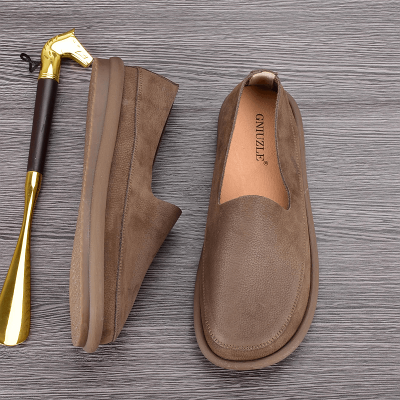 Loafers men's leather soft sole casual big head leather shoes loose round head one pedal lazy shoes breathable