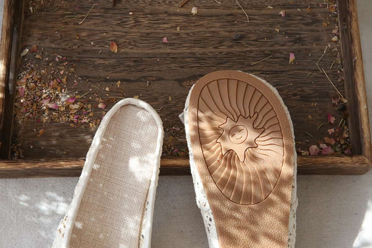 Hollow bag head flat shoes summer new cotton and linen comfortable fisherman shoes cool slippers