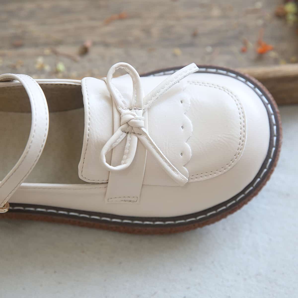 College style round head platform big head shoes girl word belt Mary Jane shoes sandals women
