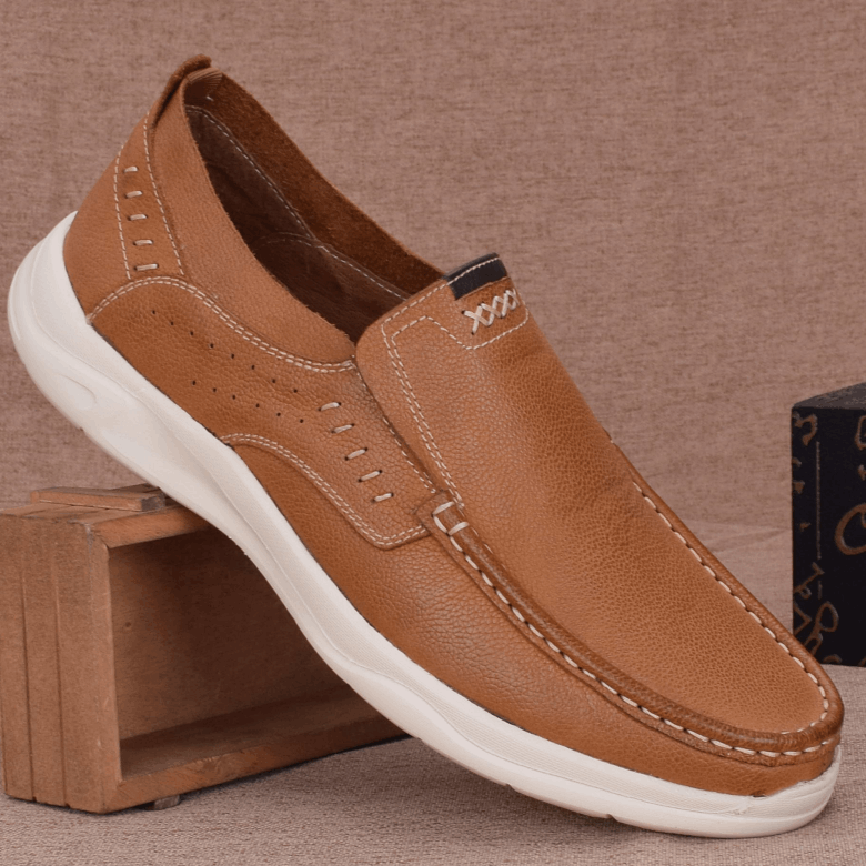 Soft-soled men's handmade casual leather shoes men's leather lightweight shock-absorbing single shoes breathable travel shoes