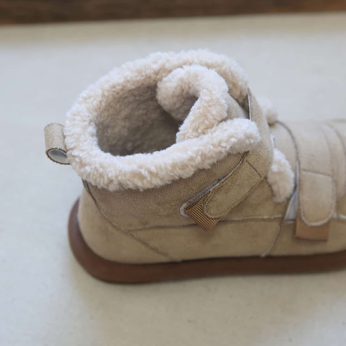 Imitation lamb wool round head flat-bottomed snow boots winter velvet low-heeled short boots