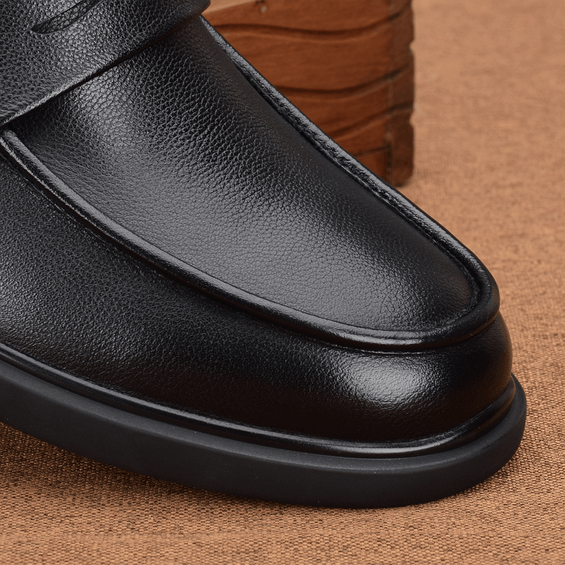 Spring new men's leather shoes genuine leather first layer cowhide one pedal soft sole business casual shoes men breathable and lightweight